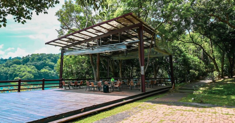 新竹秘境咖啡館！坐擁碧綠湖景，10分鐘到環湖步道