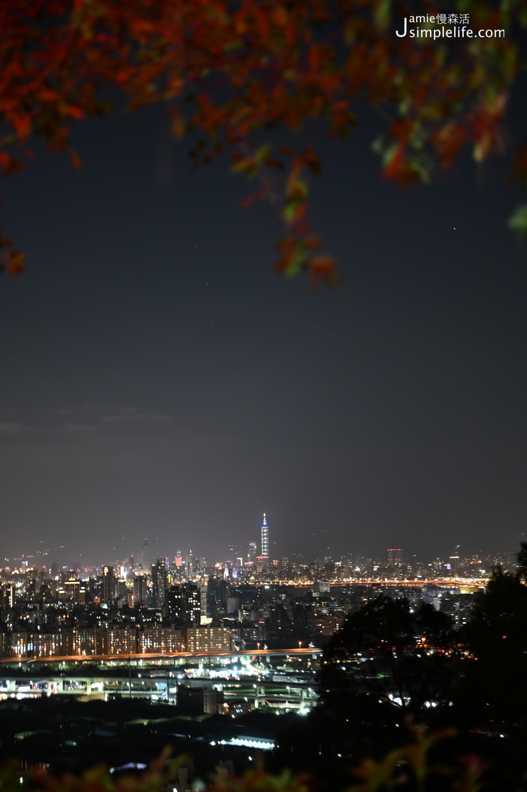 新北泰山｜瓊仔湖福德宮 浪漫夜景