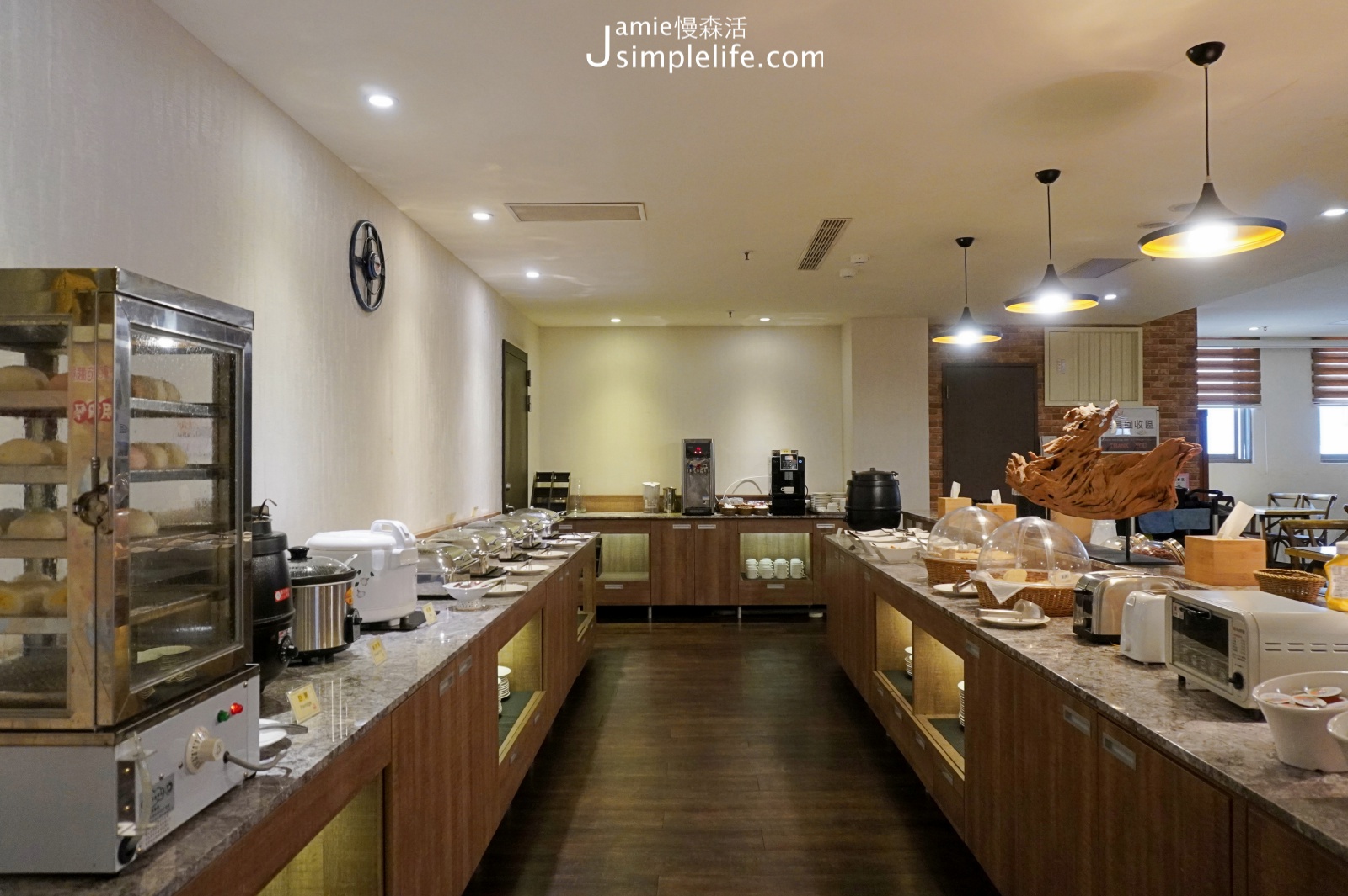 宜蘭羅東「樂亞香草藝術旅店」4種動靜皆宜設施 餐廳早餐