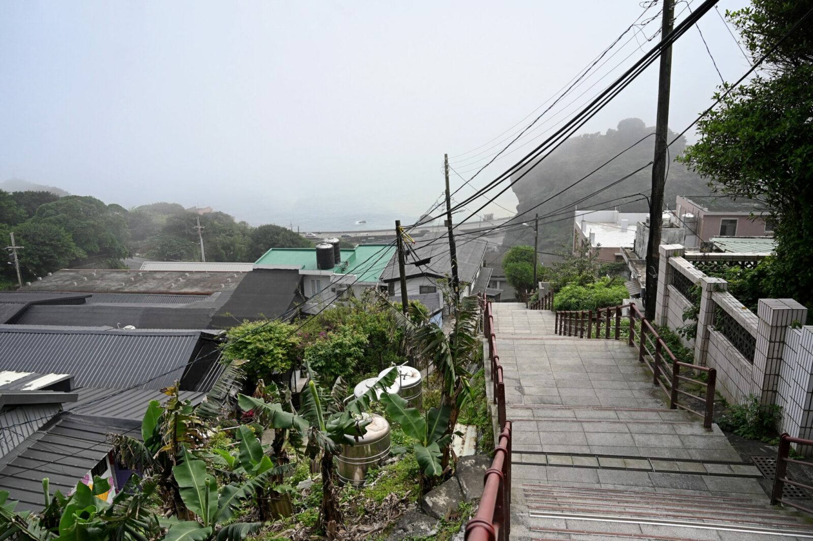 旅遊不再是口號！走訪大東北角絕美境地 二日遊 瑞芳水湳洞日本動畫場景