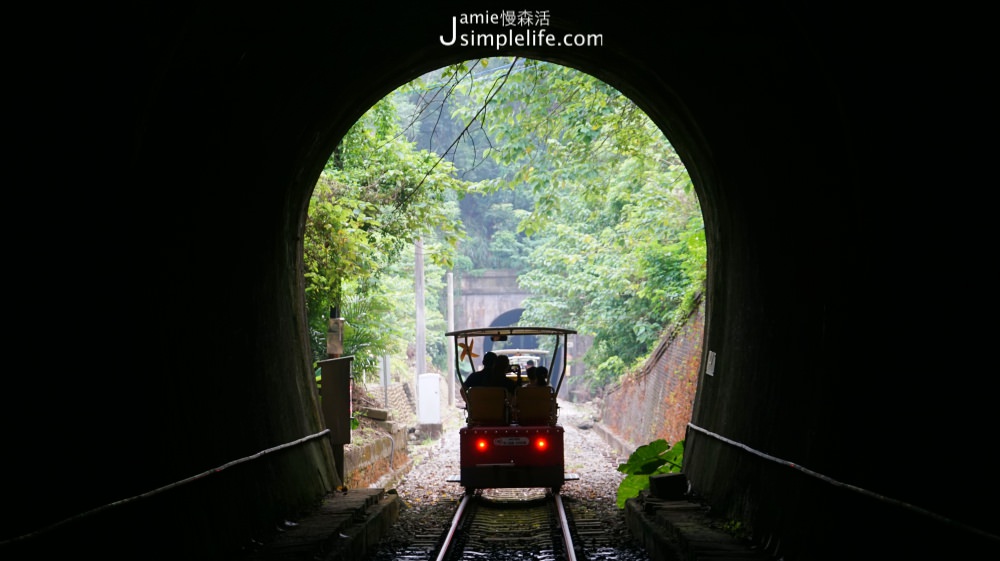 苗栗「舊山線鐵道自行車 A路線」的悠閒風景 隧道風景