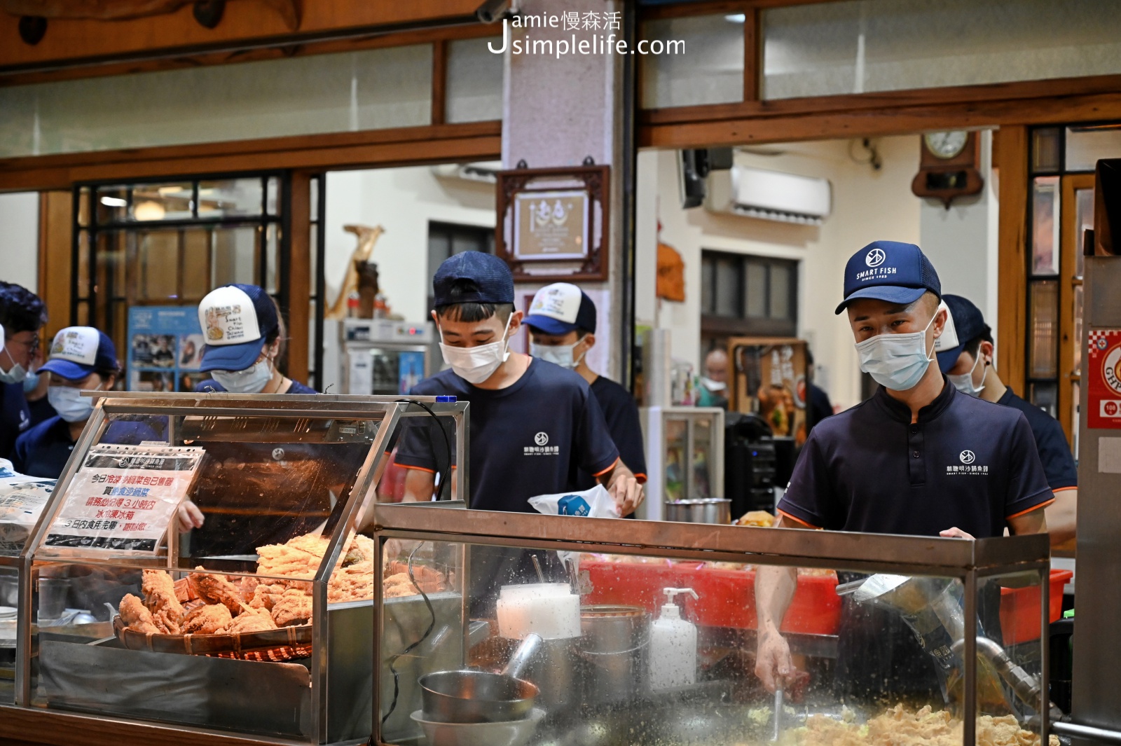 台灣10間老店！銅板價傳承傳統小吃美食，夏天消暑必吃 嘉義林聰明沙鍋魚頭