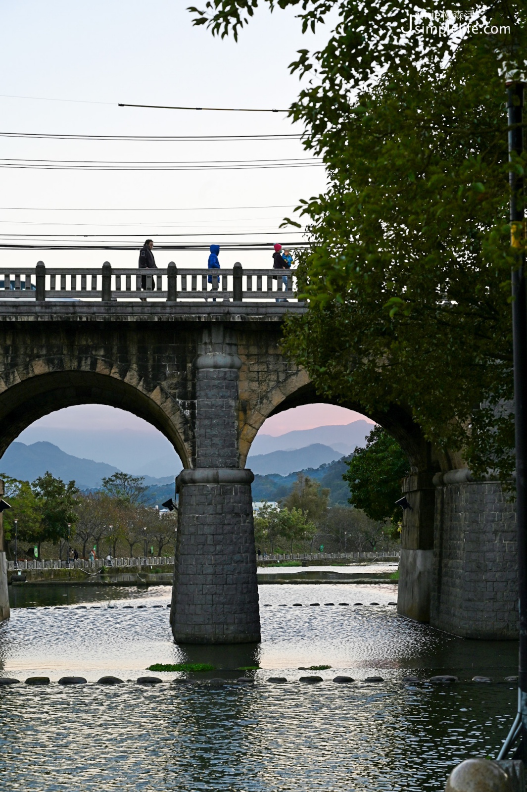 新竹關西鎮 牛欄河親水公園 東安古橋