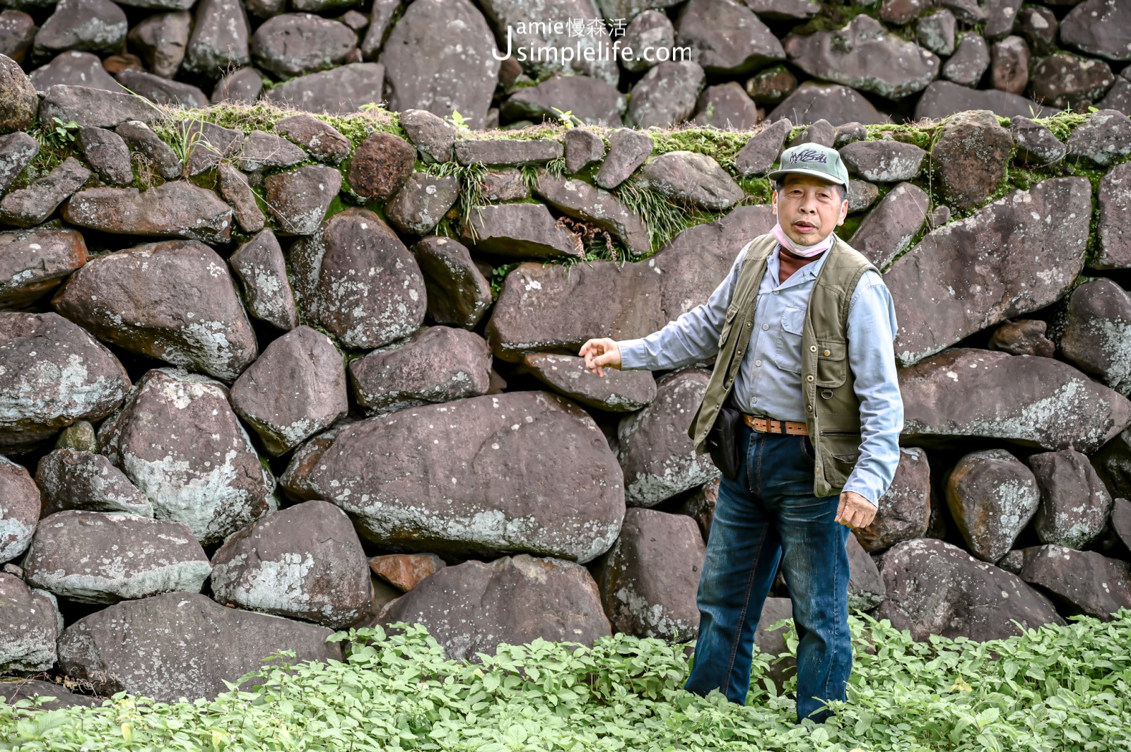 新北石門嵩山社區 百年梯田由火山石堆砌