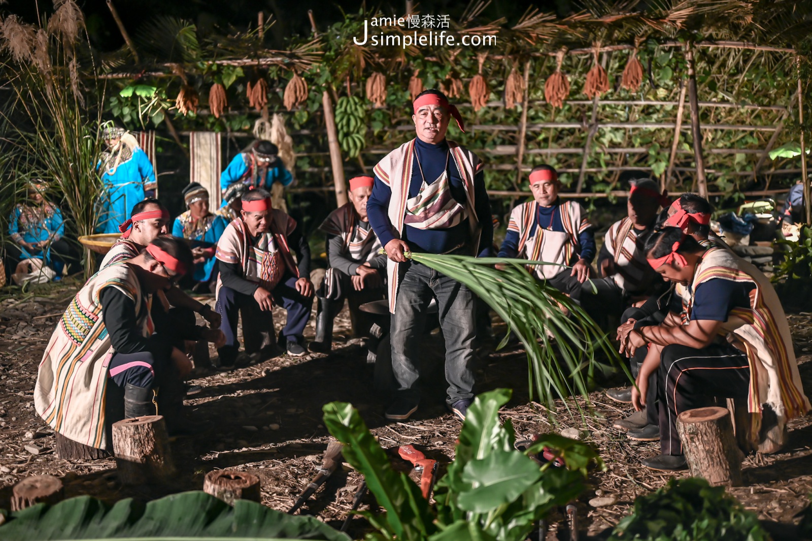 台東海端鄉 崁頂部落「月光下小米鞦韆餐桌」布農射耳祭演出正式開始