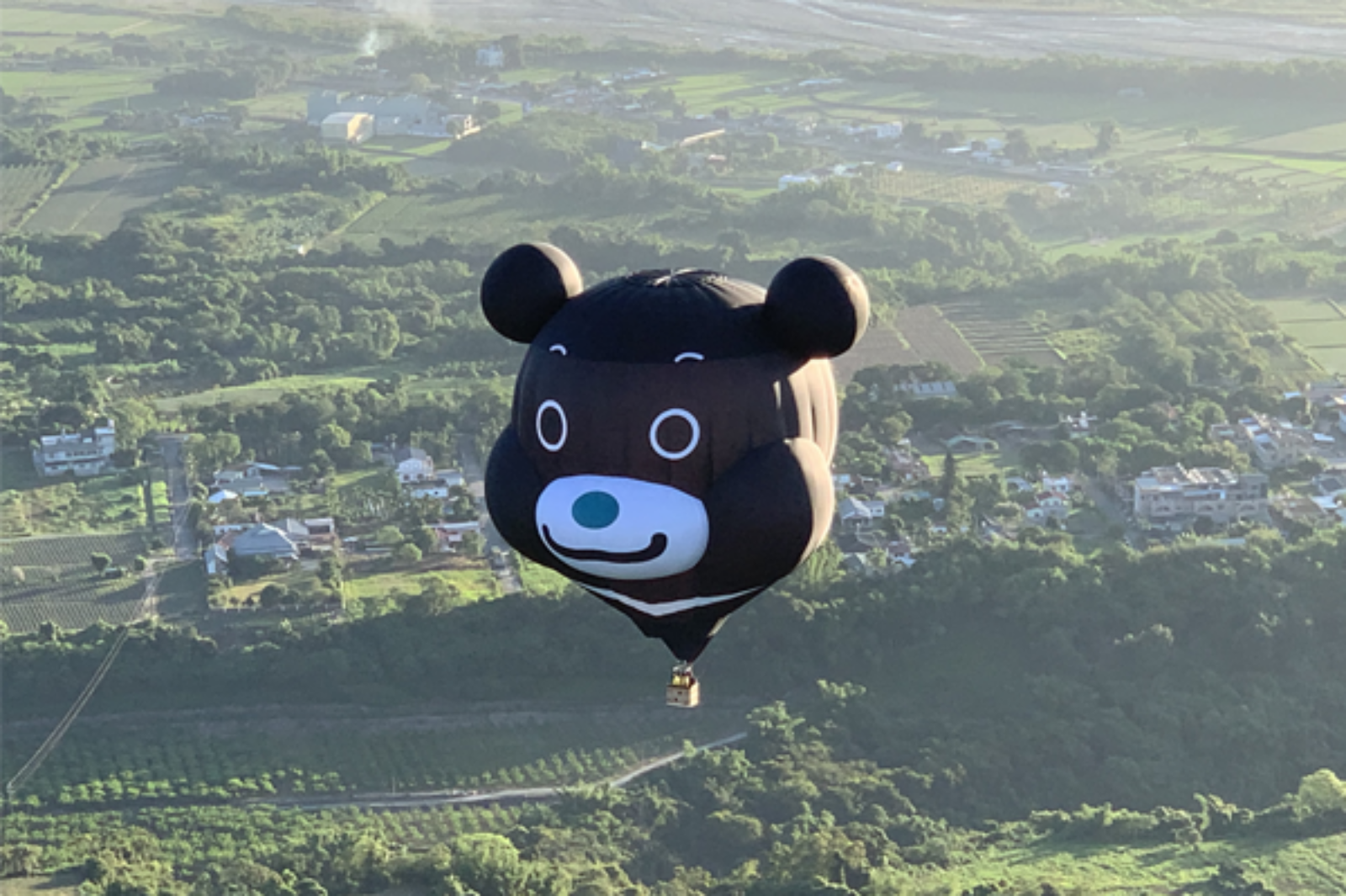 2022台北燈節在士林 熊讚熱氣球