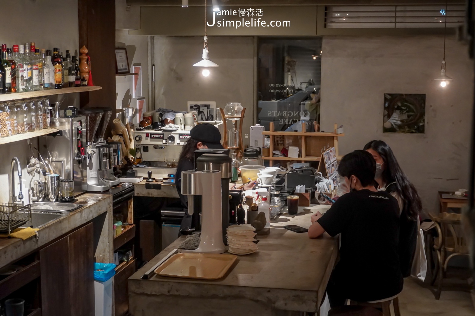 臺北近捷運信義安和站 「Congrats Café」1樓吧台