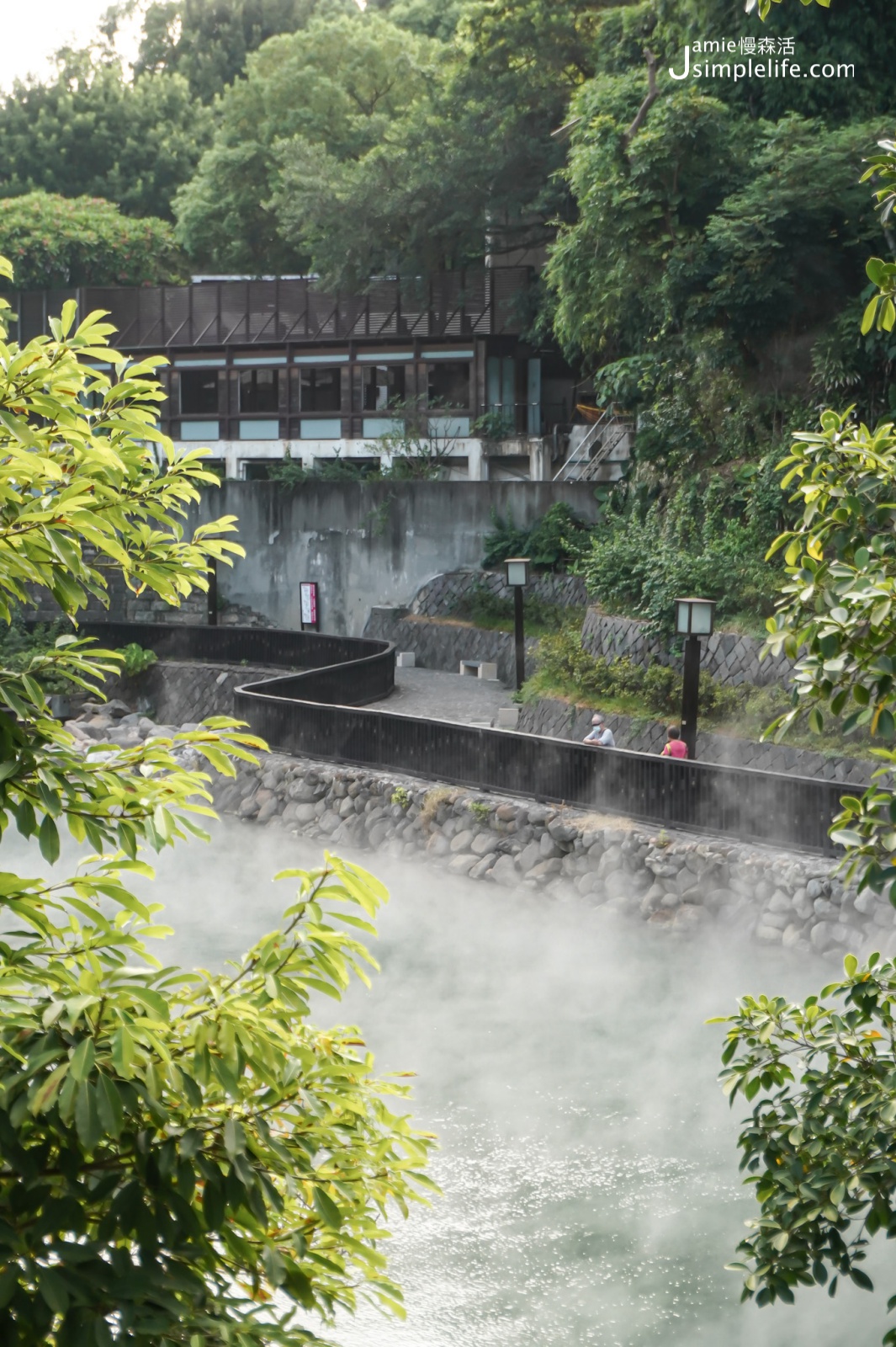 台北市北投區「地熱谷公園」園區內景觀