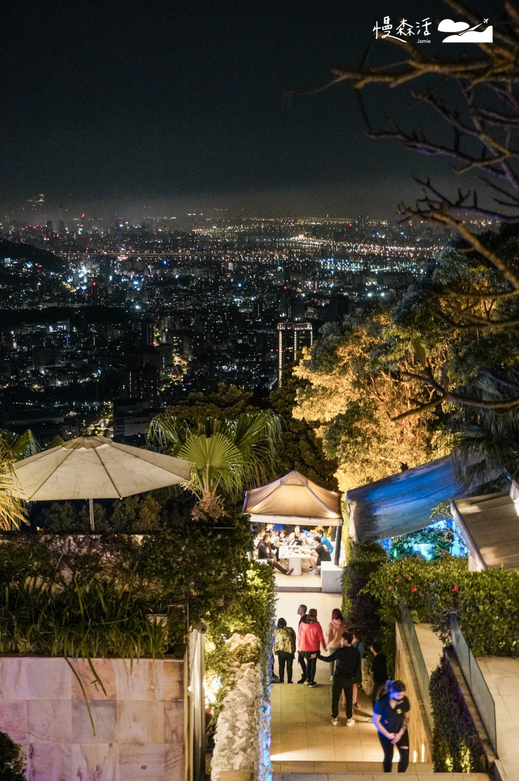 台北市士林區｜陽明山「The Top屋頂上」