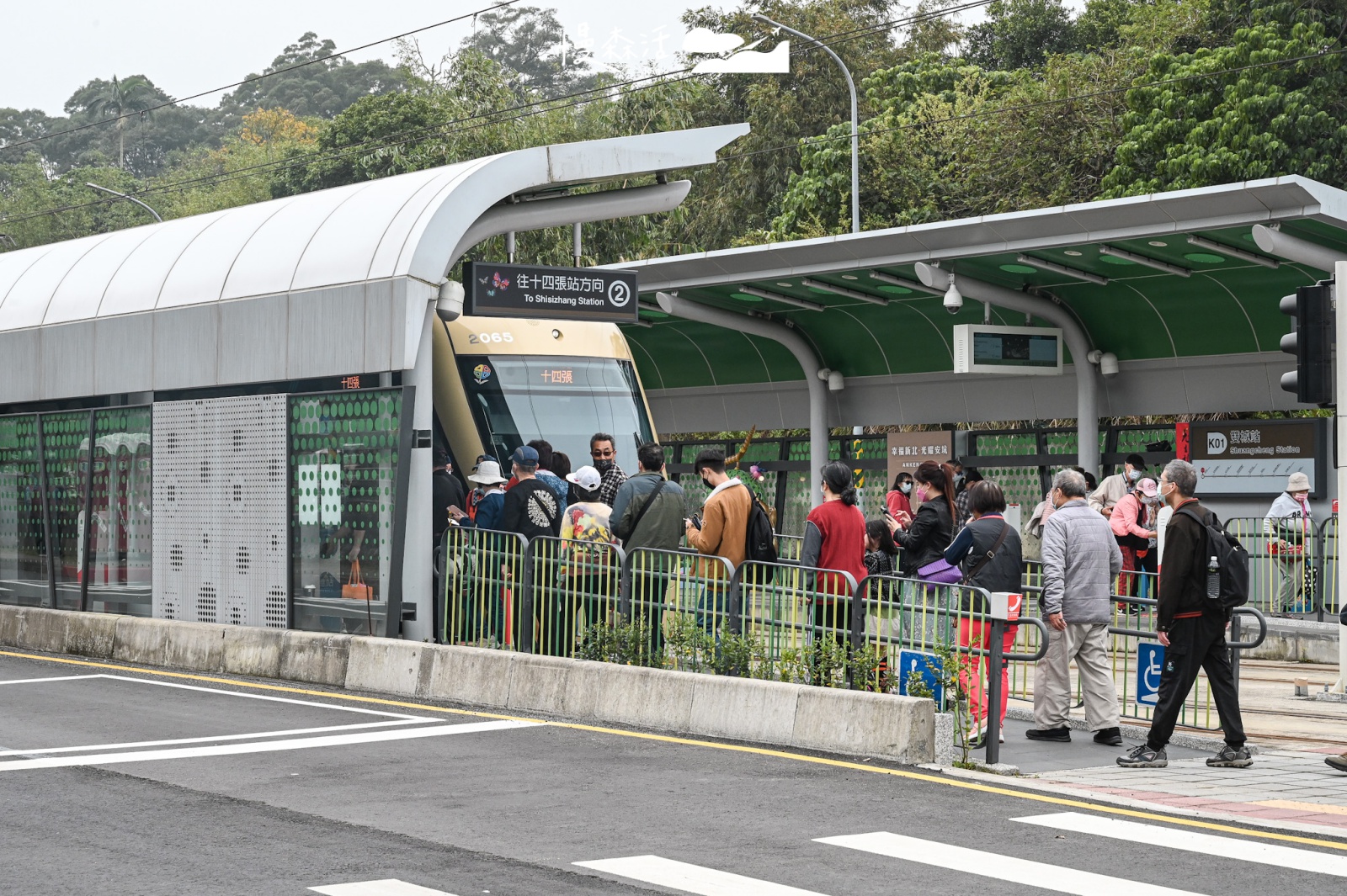 新北安坑輕軌2/10通車 K1雙城站