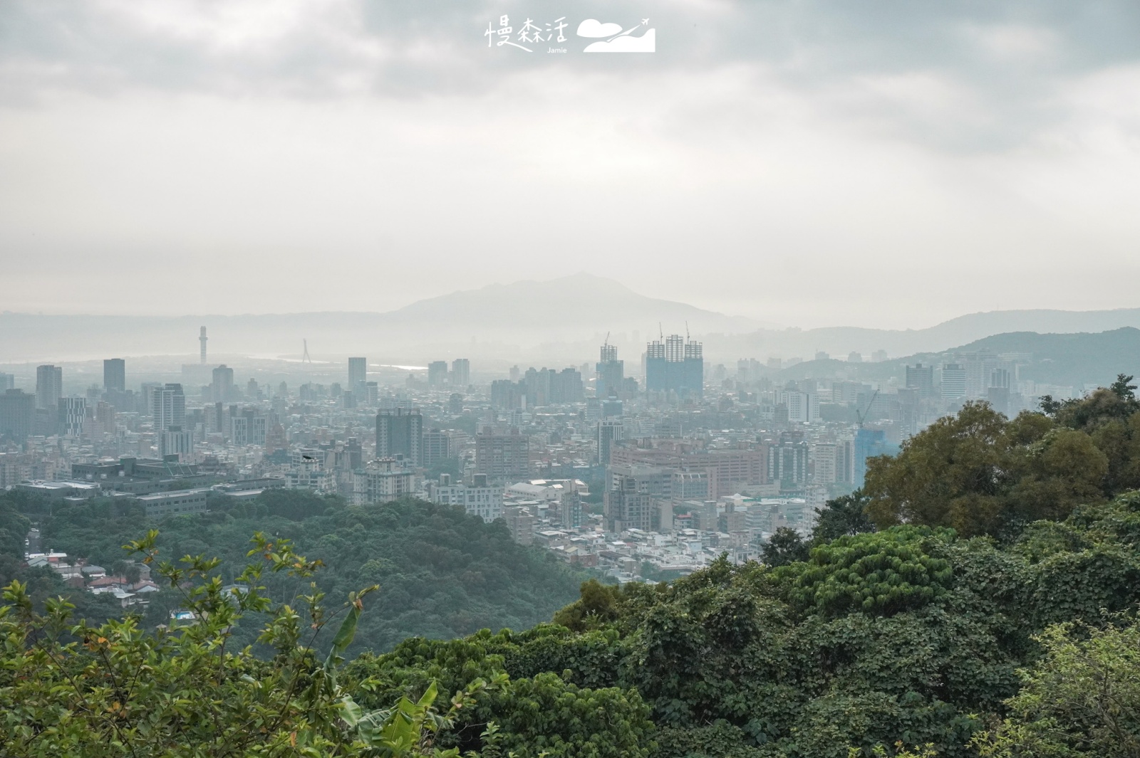 台北市士林區 陽明山 草山玉溪美術館 瞭望台北市風景