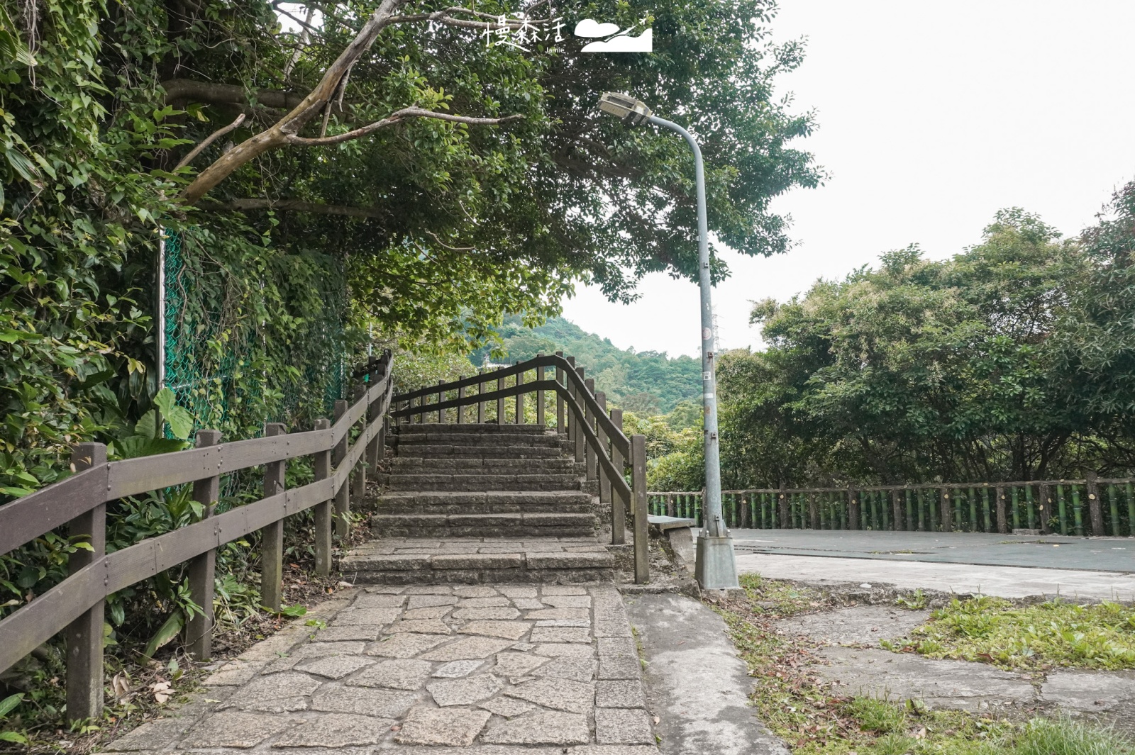 台北市信義區 虎山溪步道