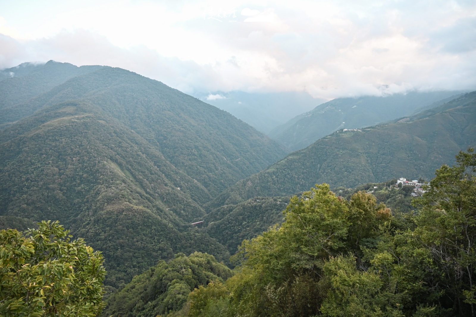 桃園復興區 拉拉山國家森林遊樂區 上巴陵景觀台