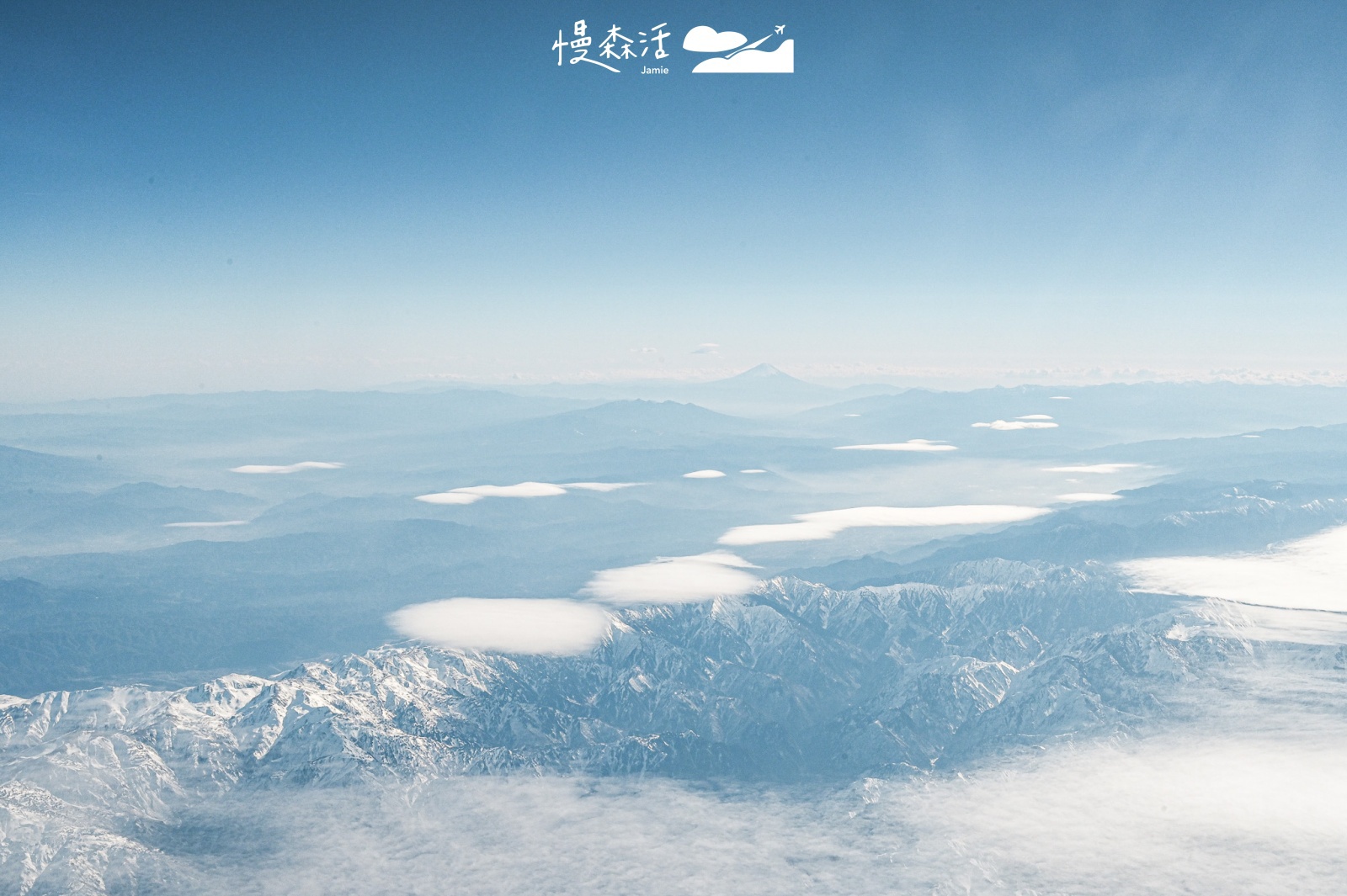 台灣虎航飛往秋田上空富士山與雪景
