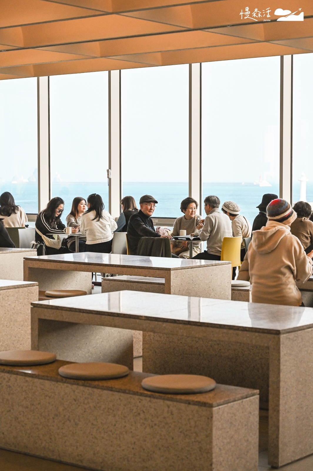 韓國釜山「P.ARK」複合式文化園區 咖啡廳室內三樓座位區
