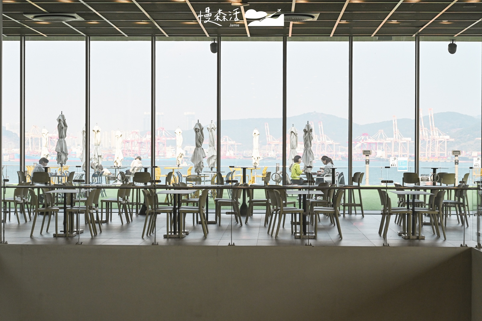 韓國釜山「P.ARK」複合式文化園區 咖啡廳四樓座位區