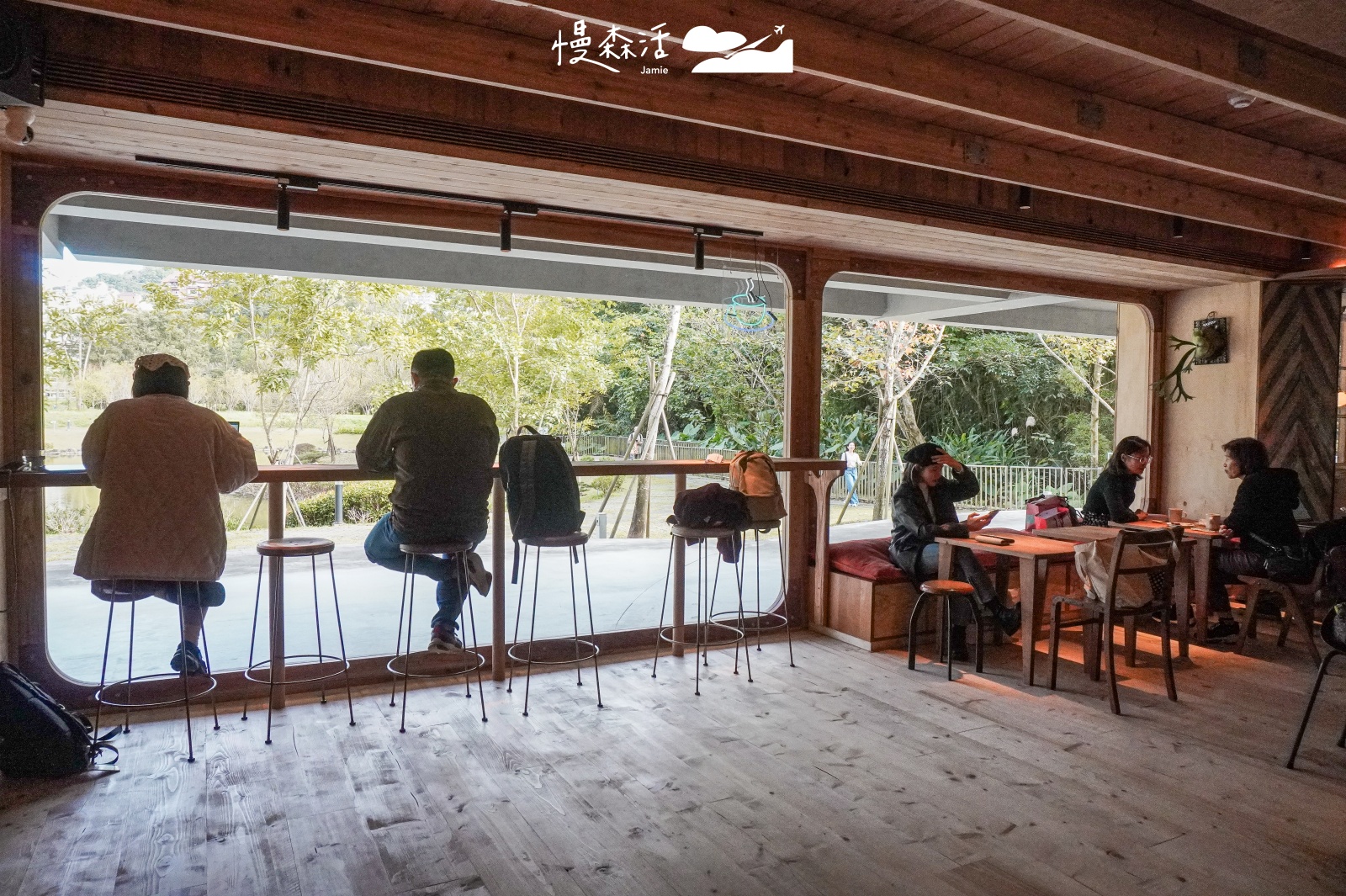 台北自然景觀咖啡茶館｜文山廢墟咖啡湖村店