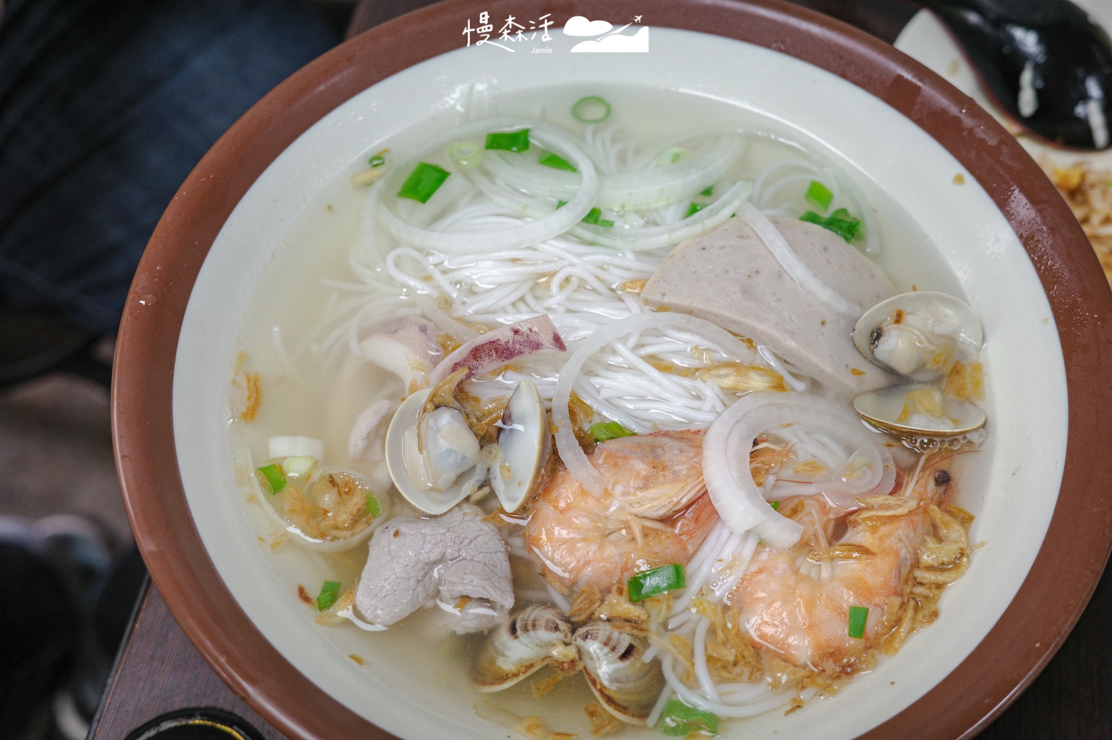 新北市新店區 阿芳越南小吃店 越式美食館 海鮮米線湯
