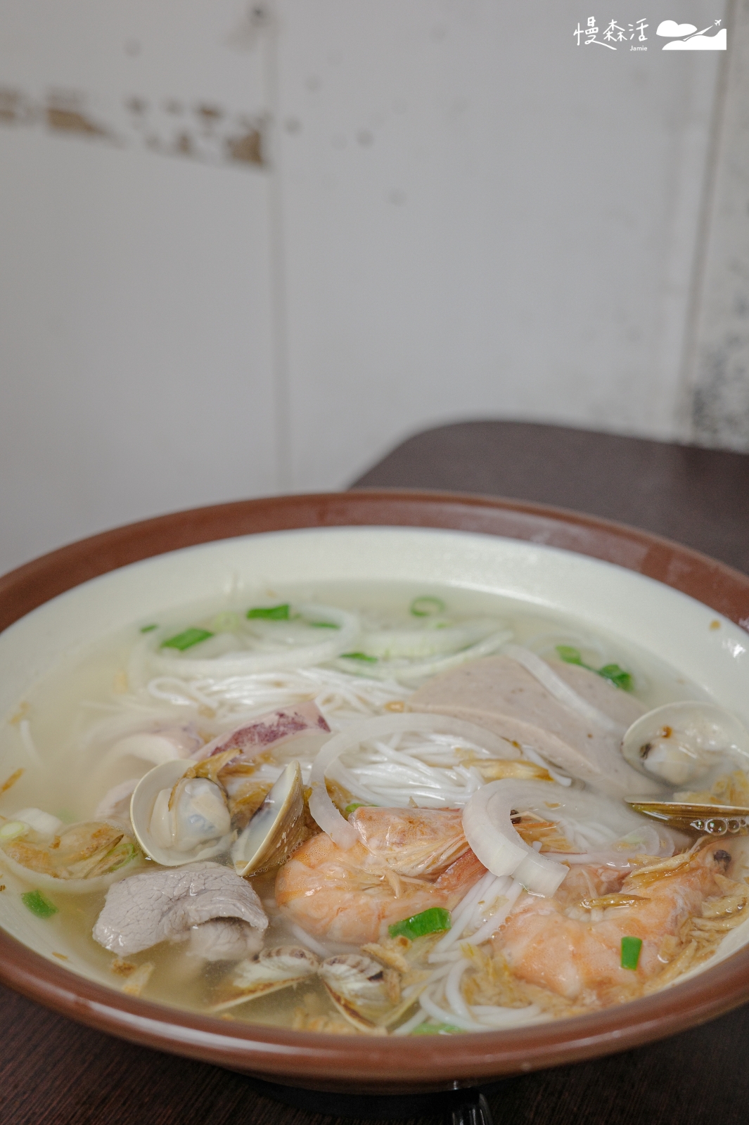 新北市新店區 阿芳越南小吃店 越式美食館 海鮮米線湯