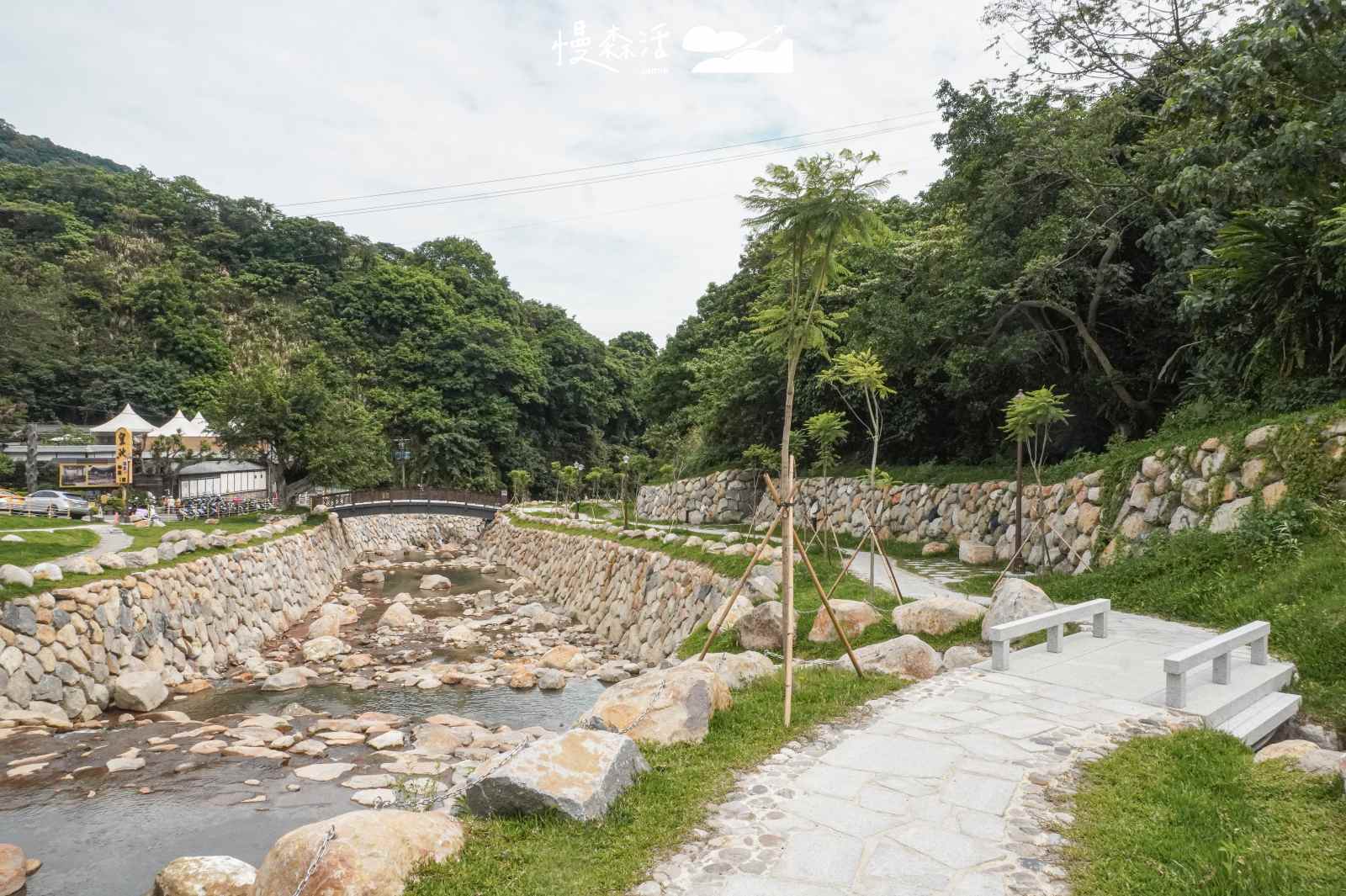 台北搭公車浪漫散步|北投磺溪水岸