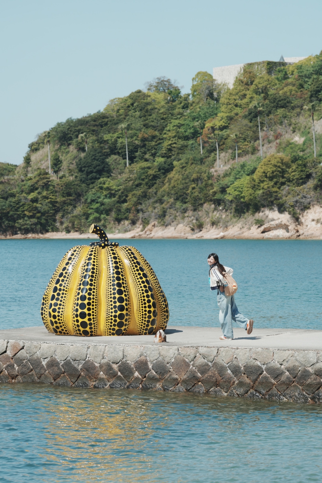 瀨戶內國際藝術祭2025 日本直島黃かぼちゃ作品
