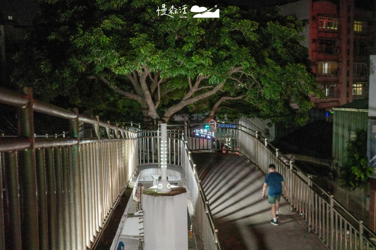 新北河濱公園 新月橋