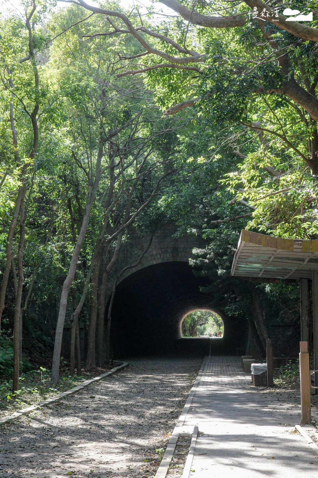 苗栗竹南｜崎頂子母隧道，遇見海與鐵道歷史風景 - JAMIE慢森活