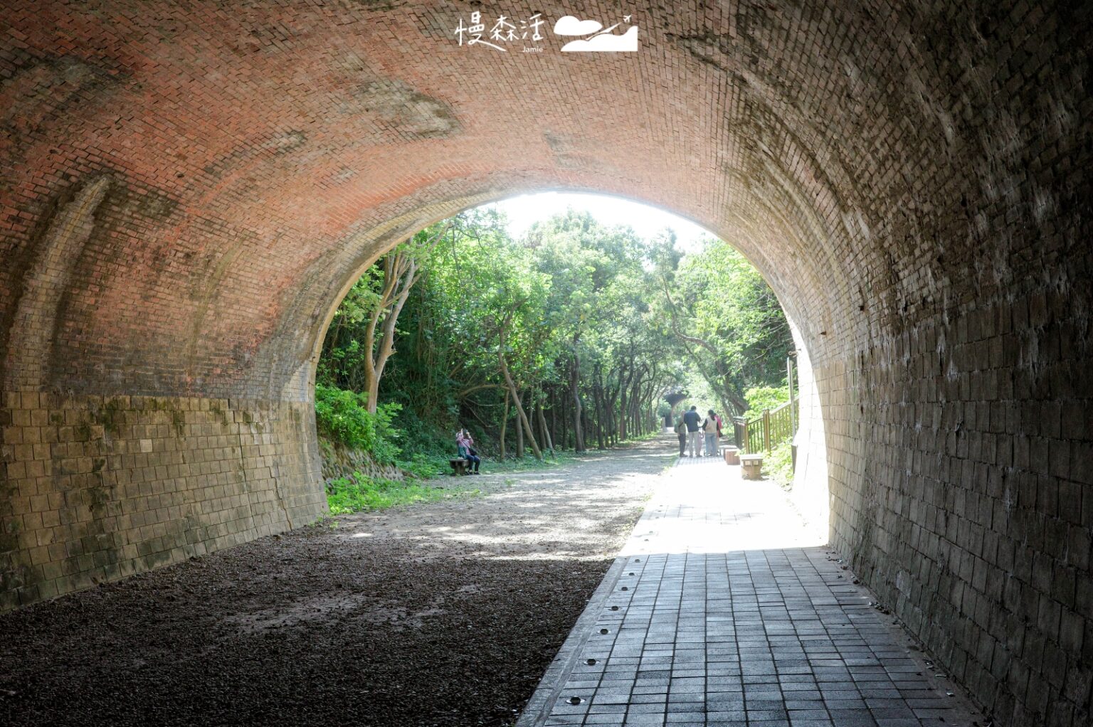 苗栗竹南｜崎頂子母隧道，遇見海與鐵道歷史風景 - JAMIE慢森活