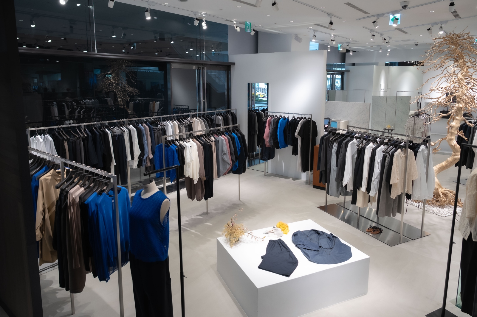 台北信義區 誠品松菸 mizuiro ind海外旗艦店空間