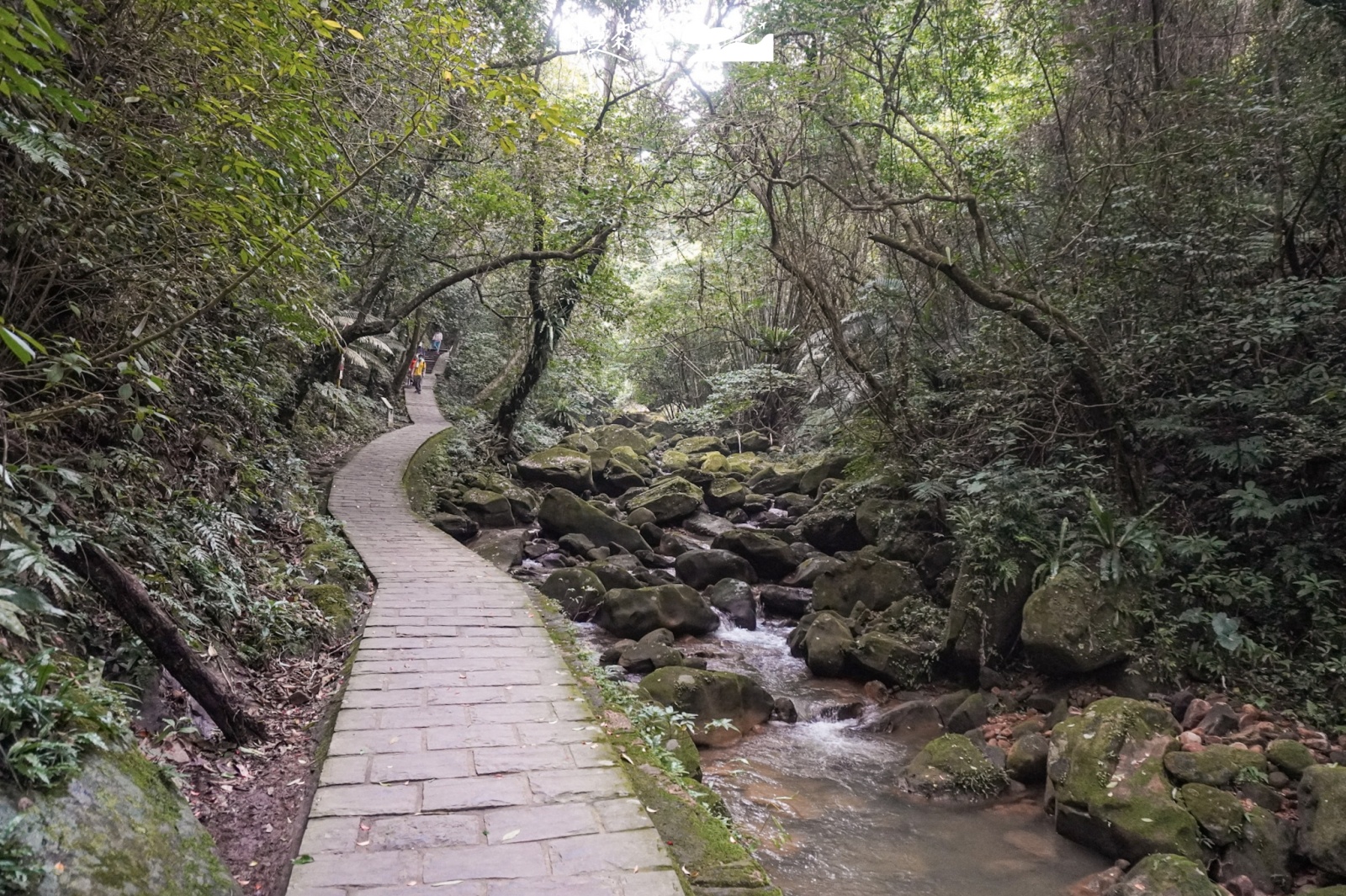 台北市內湖區 圓覺瀑布步道