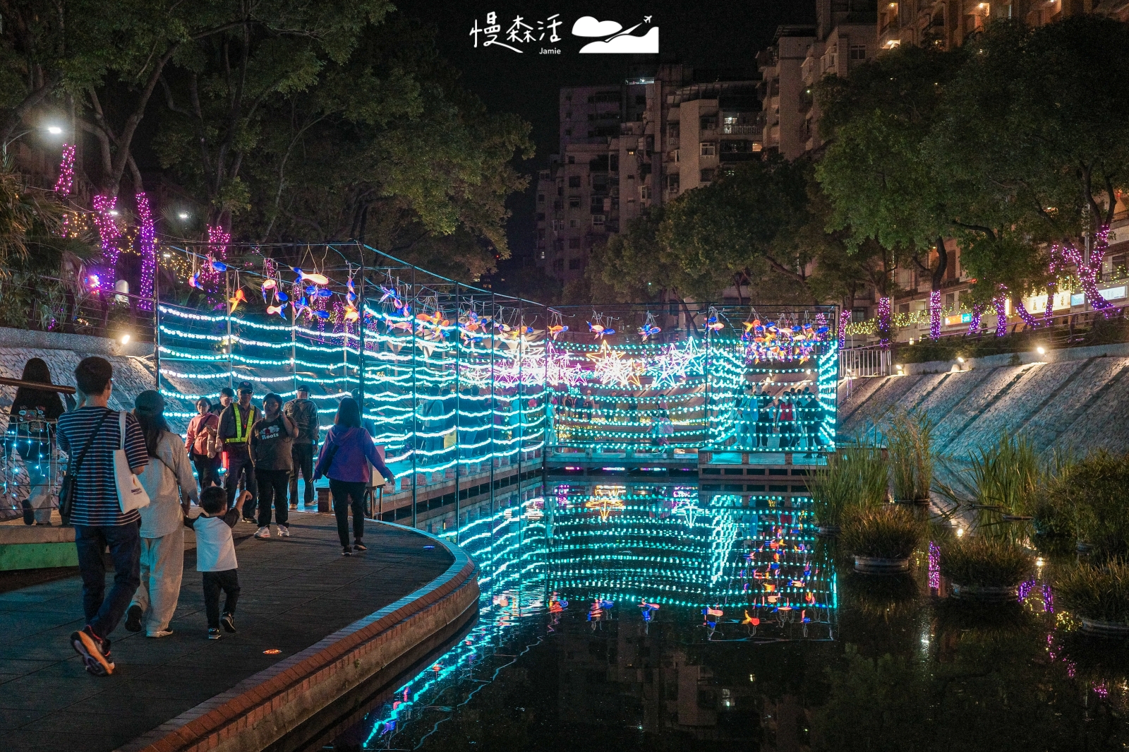 新北市新莊區 2026中港大排光雕 星語花境