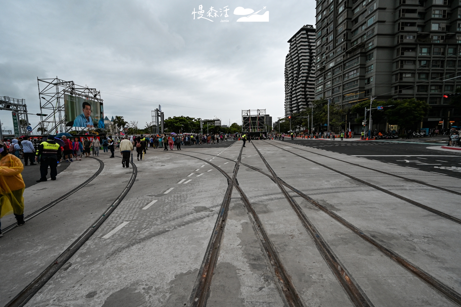 新北市淡水區 淡江大橋預留輕軌軌道