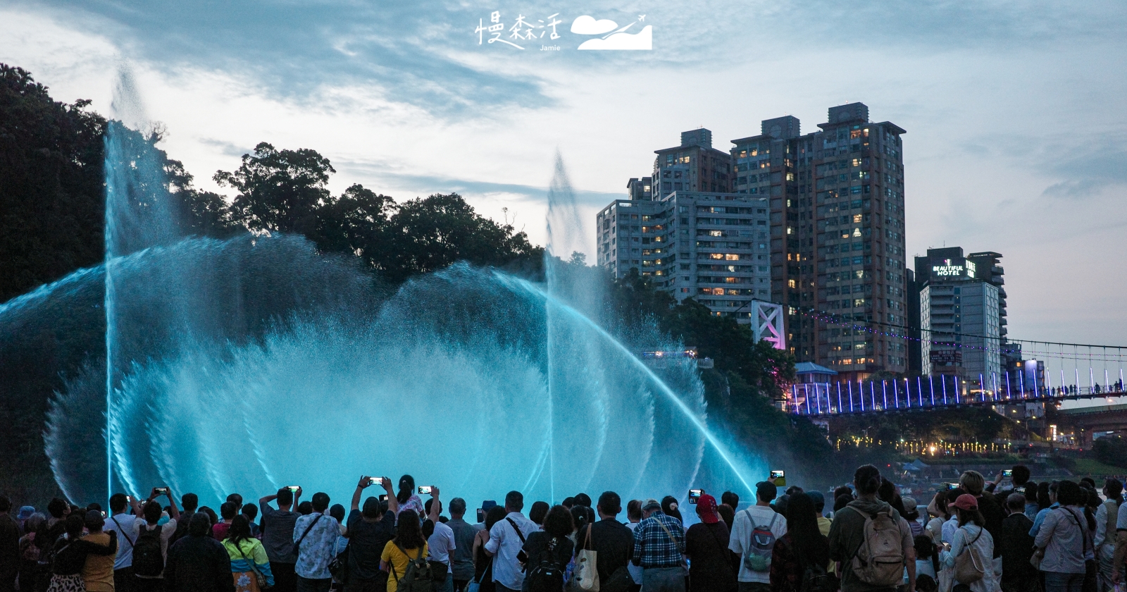 2026碧潭水舞季：迎夏結合水上飛行秀，搭配LED互動地磚點亮新店溪