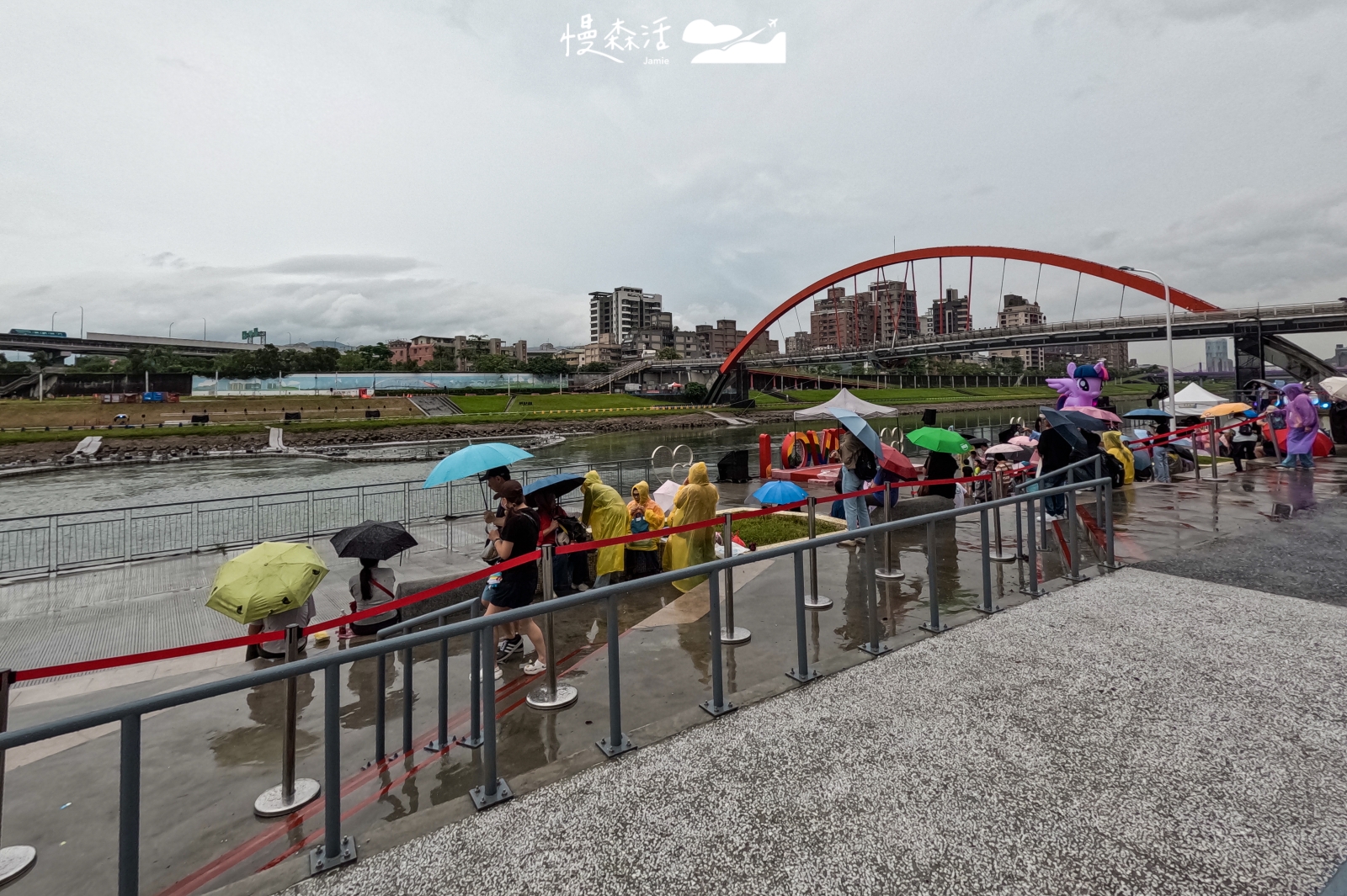 台北市松山區 2026台北水舞嘉年華 錫口碼頭彩虹橋