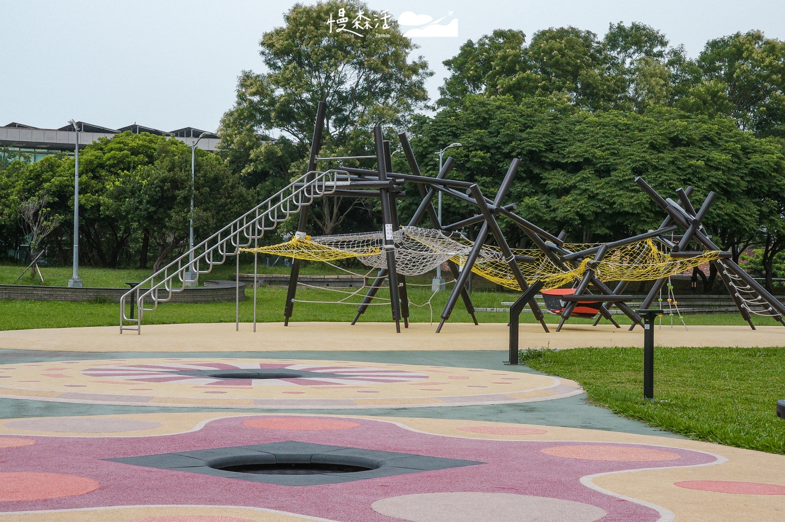 台北市內湖區 內湖休閒運動公園 園區遊具