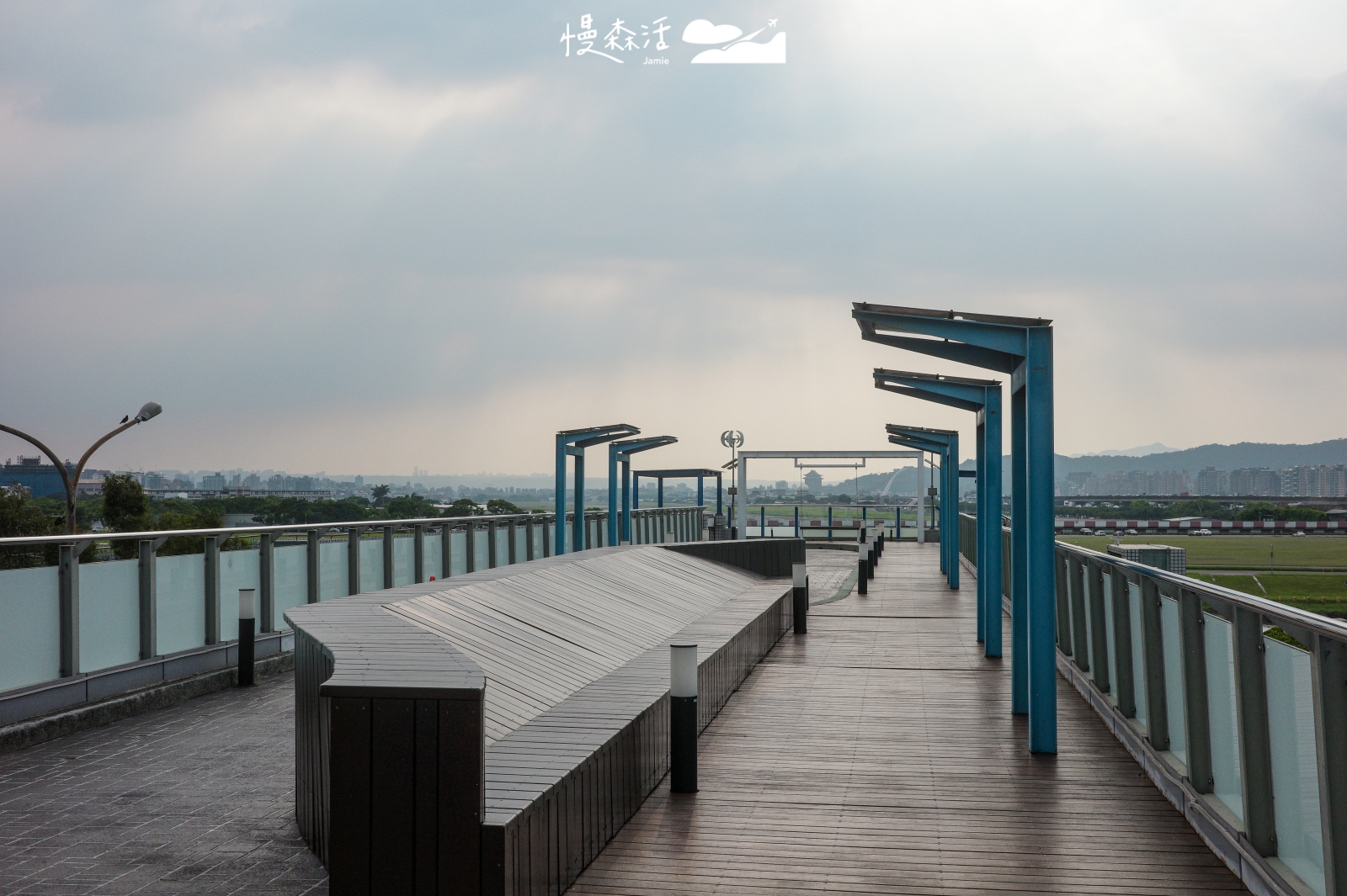 台北市內湖區 內湖休閒運動公園 看飛機平台