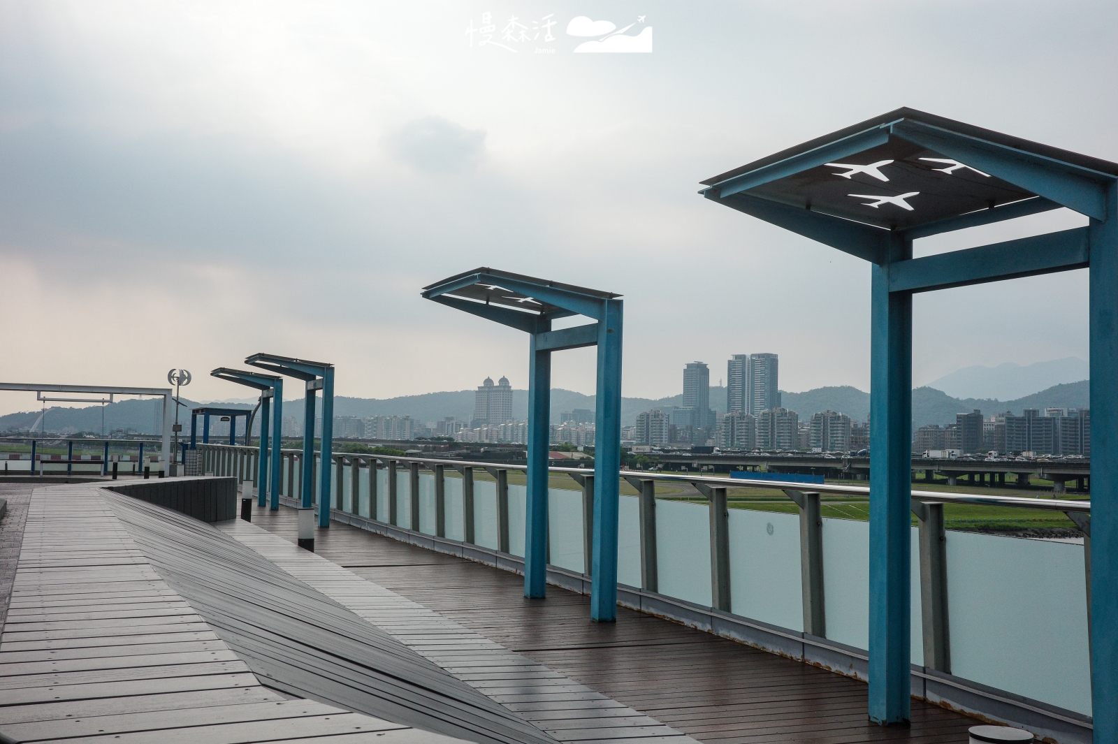 台北市內湖區 內湖休閒運動公園 看飛機平台