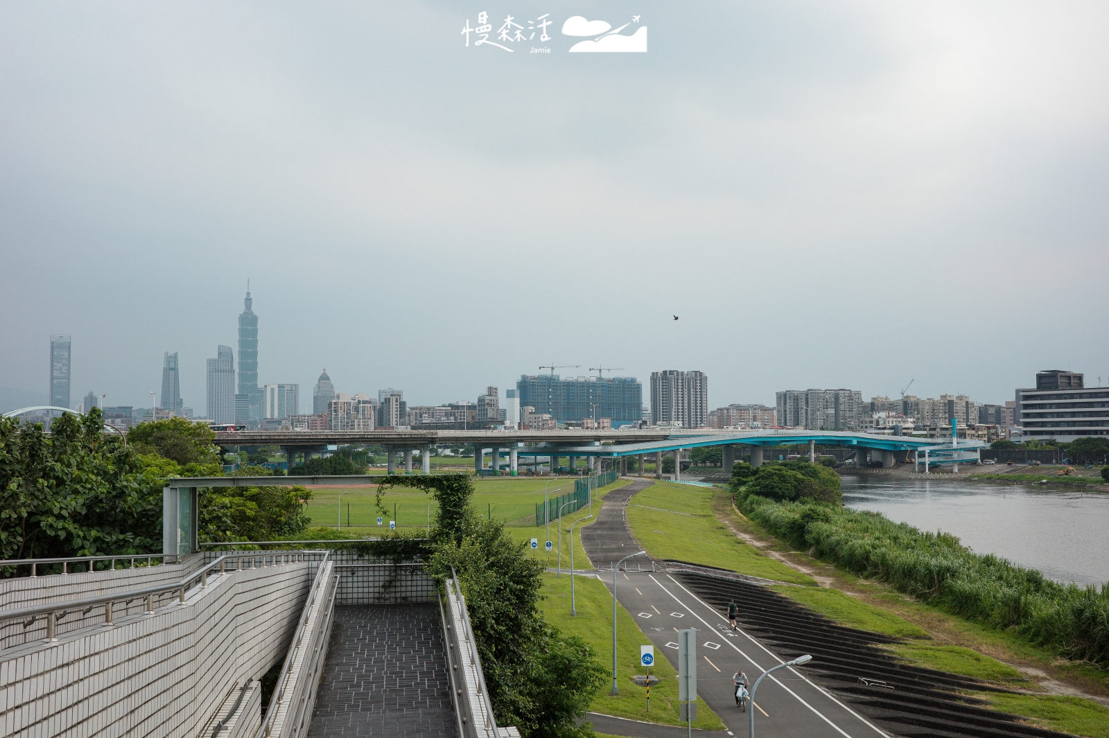 台北市內湖區 內湖休閒運動公園 往河濱自行車道