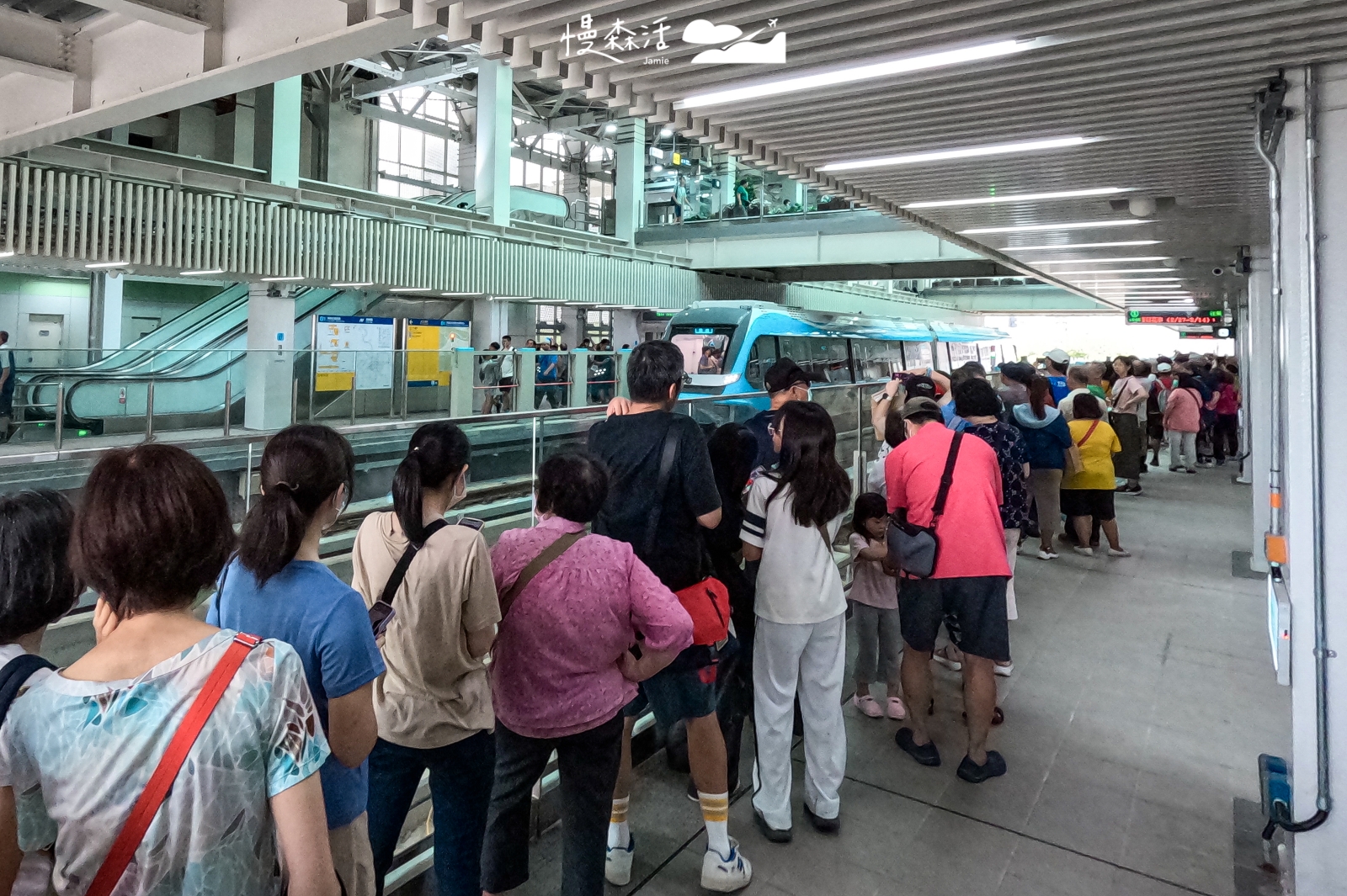 新北捷運 三鶯線頂埔站月台