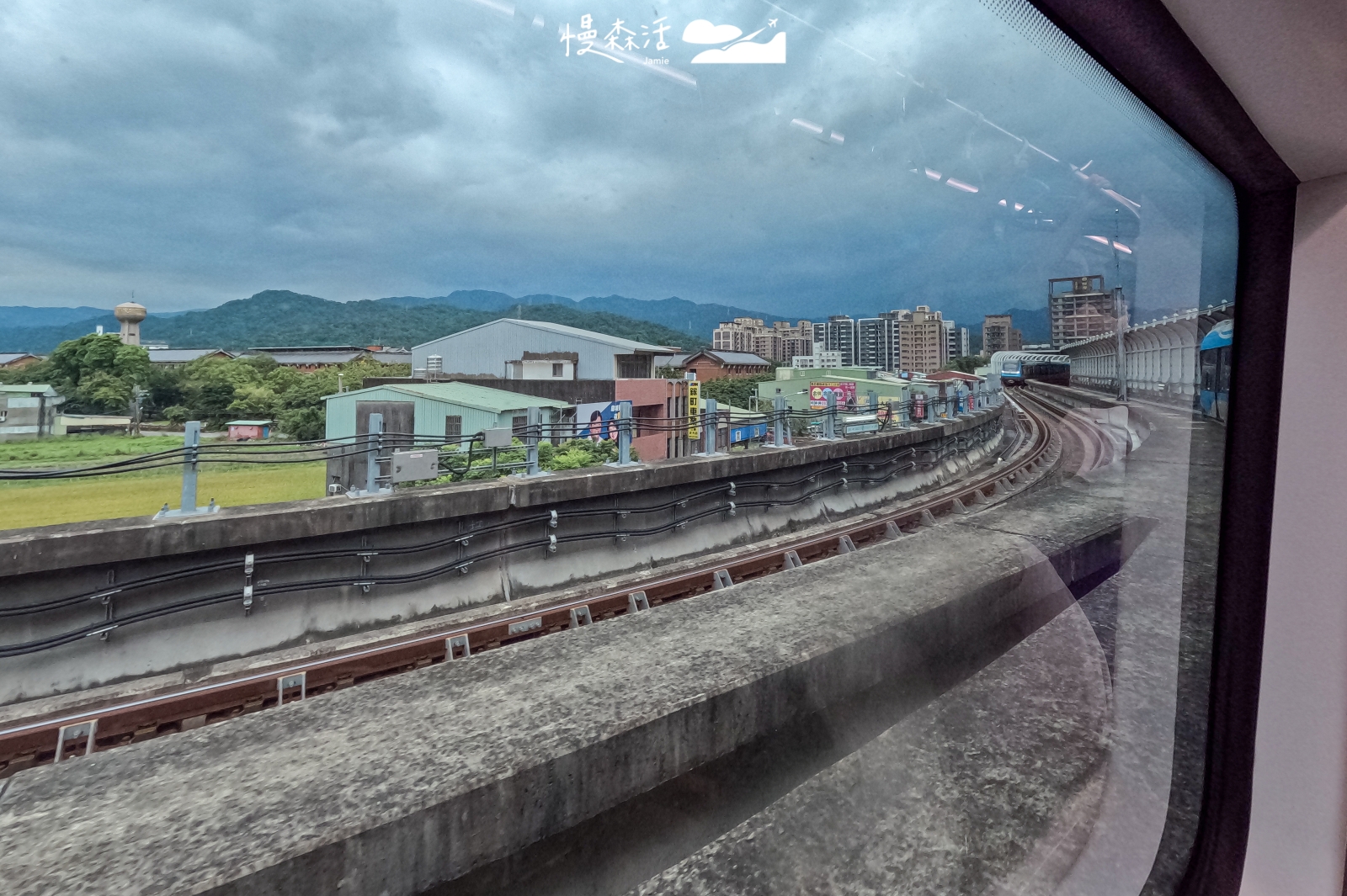 新北捷運 三鶯線窗外風景