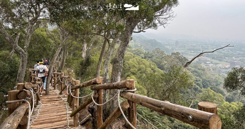 新竹「文山步道」30分鐘登頂犁頭山,俯瞰高鐵穿梭田園市景