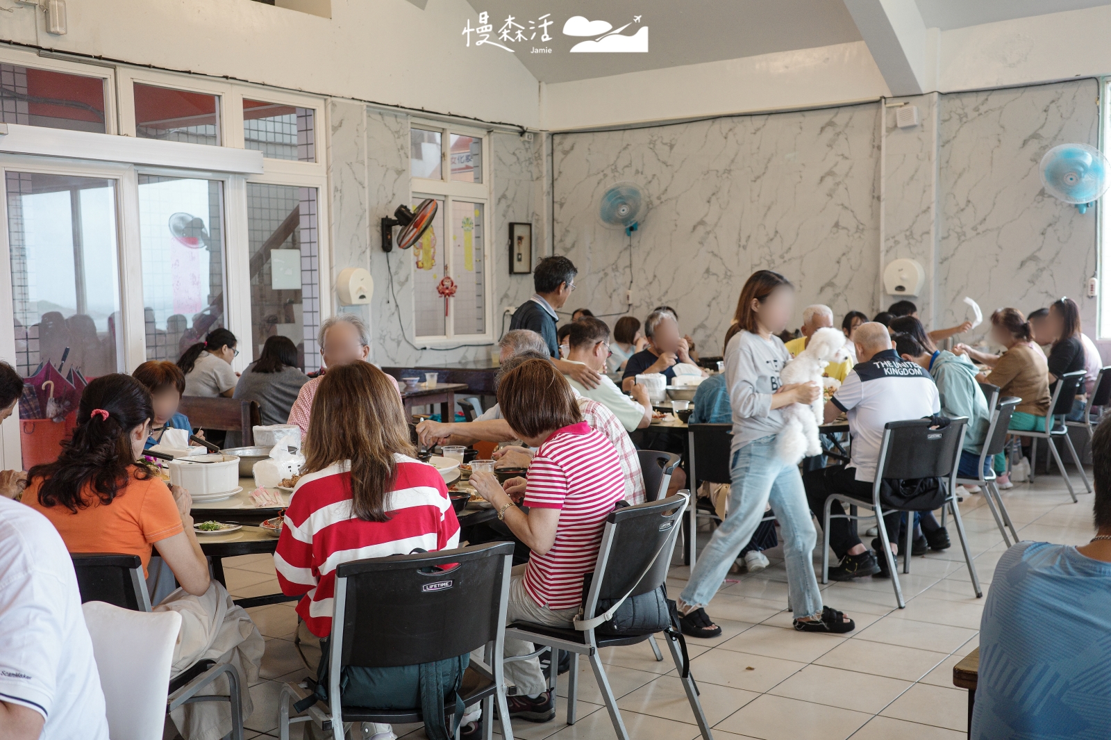 新北市貢寮區 卯澳海洋驛站 室內用餐空間