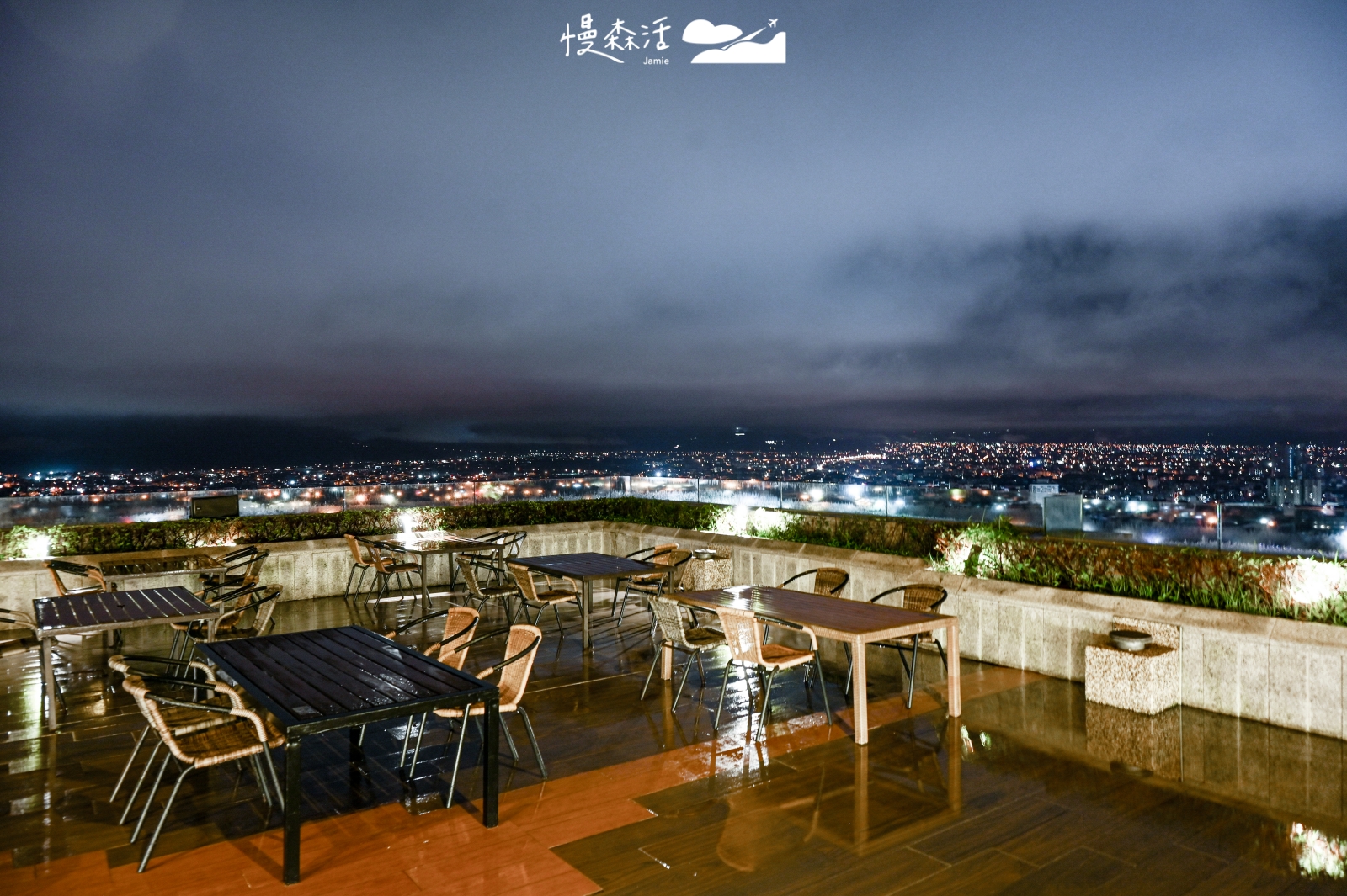 宜蘭縣羅東鎮 村却國際溫泉酒店 頂樓高空酒吧夜景