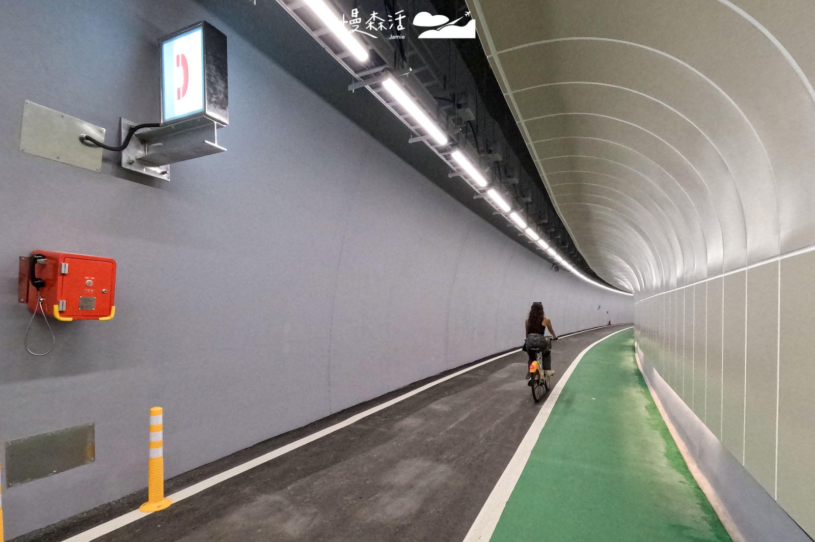 台北市南港區 生技隧道內